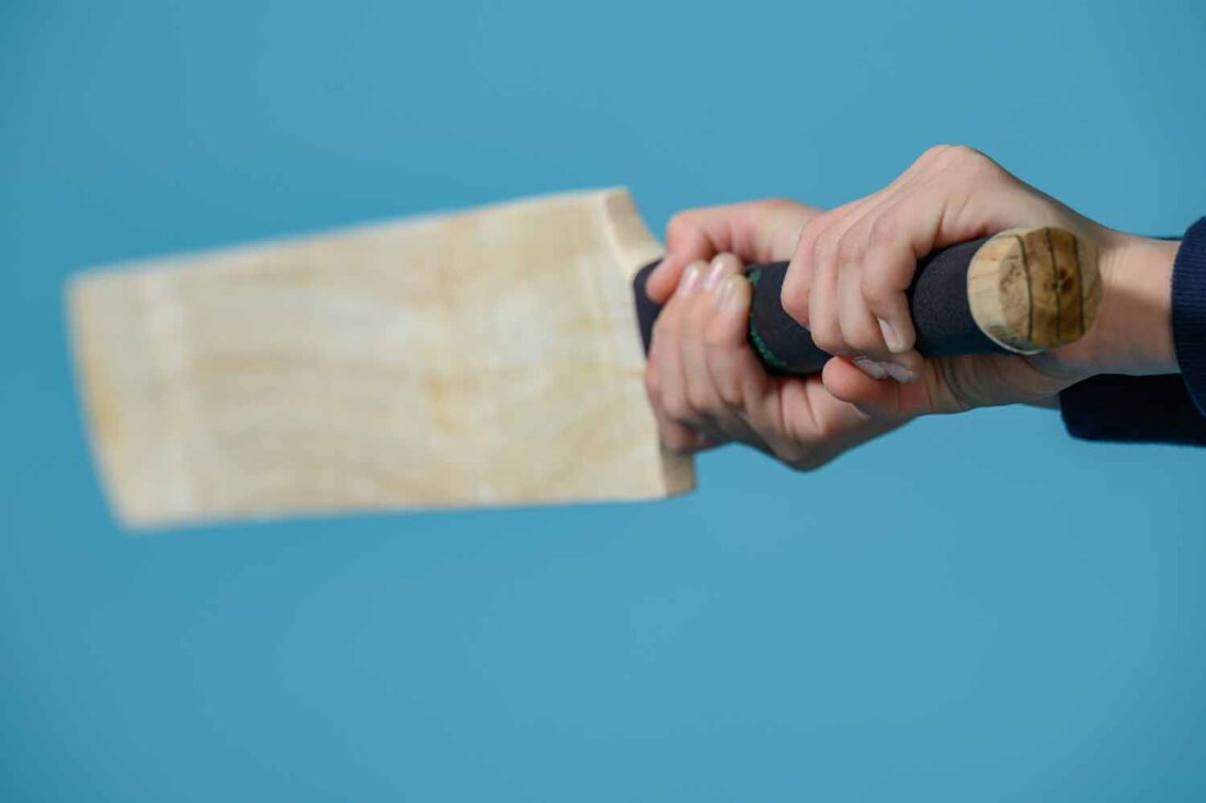 We are Spark - Guides to help kids better cricket bat grips